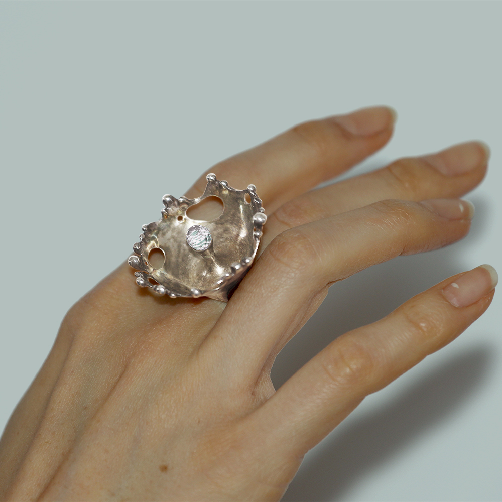 Thalassas Kiss - Image 3